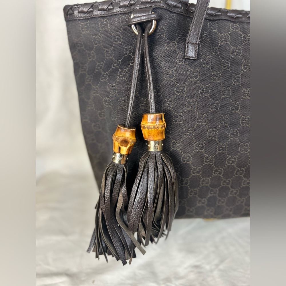 👜 Gucci Bamboo Tassel GG Canvas Tote Bag – Brown  SEE ADDITIONAL LISTING - Picture 16 of 16
